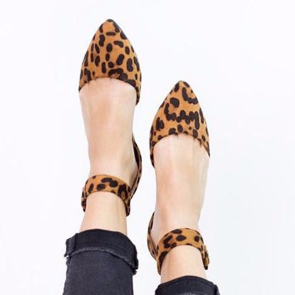 Animal print Ankle Wrap Flats - Picture 1 of 2